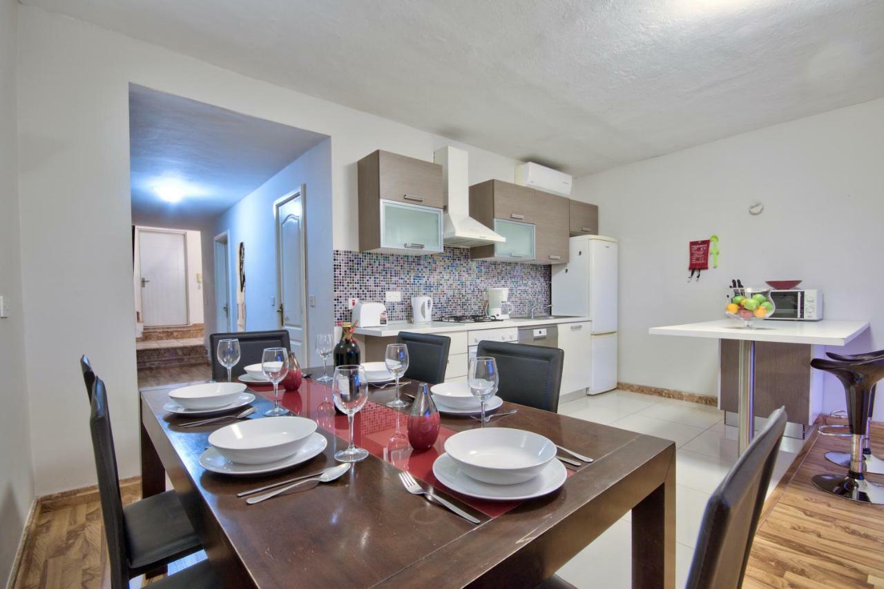 Spinola Court - Stunning Seaview Apartment & Penthouse On Spinola Bay By Shortletsmalta San Giuliano Esterno foto